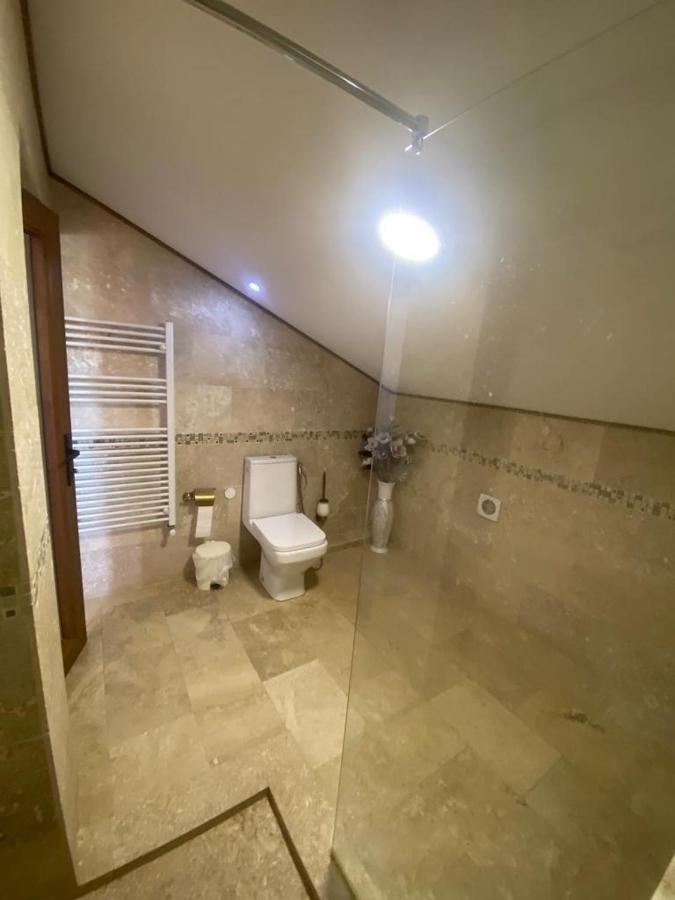 Ami Residence Bucharest Airport&Therme&Parking โอโตเปนี ภายนอก รูปภาพ
