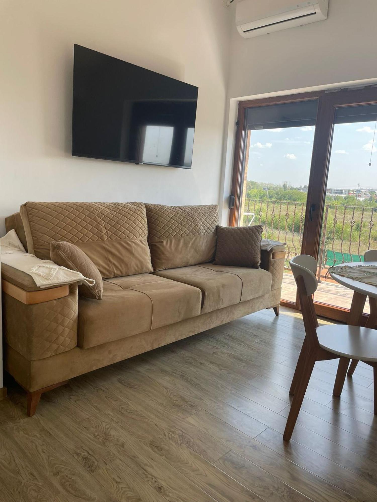 Ami Residence Bucharest Airport&Therme&Parking โอโตเปนี ภายนอก รูปภาพ
